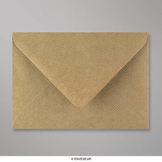 Hnědá obálka s žebrovaným vzorem 114x162 mm (C6)
