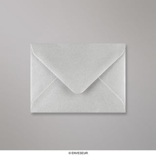 Stříbrná metalická obálka 82x113 mm (C7)