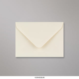 Slonovinová obálka s hladkým povrchem 82x113 mm (C7)